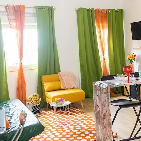 Cloud Nine, 5mins Orly Airport Apartment