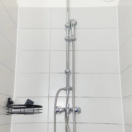 Cloud Nine, 5mins Orly Airport Apartment Athis-Mons
