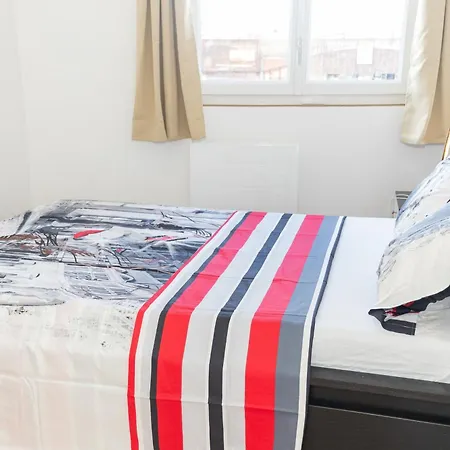 Cloud Nine, 5mins Orly Airport *