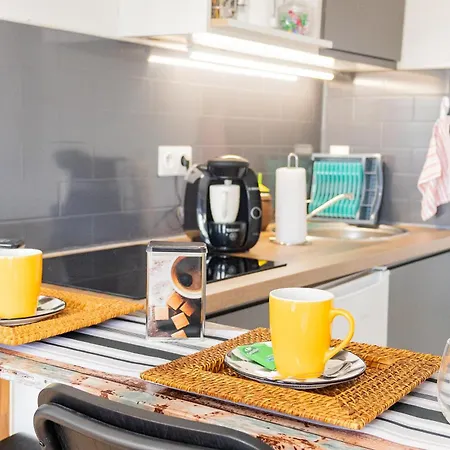 Apartment Cloud Nine, 5mins Orly Airport *