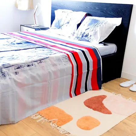 Cloud Nine, 5mins Orly Airport Apartment Athis-Mons